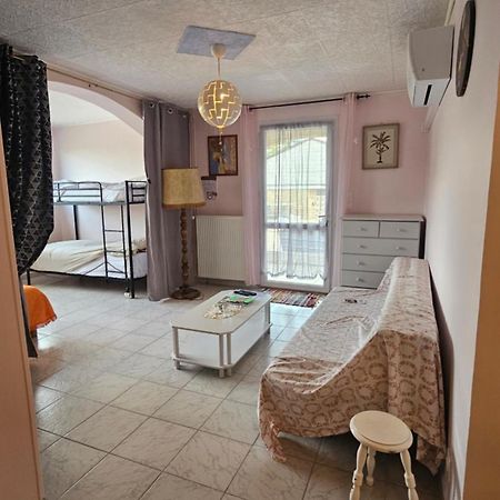 Gite Esprit Etape Saint-Barthélemy-de-Vals Exteriér fotografie